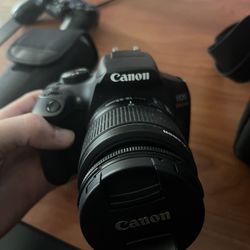 Rebel T3i Canon W/ Extra Lens