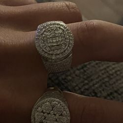 Real Vvs Diamonds With Gold And Bagguets 