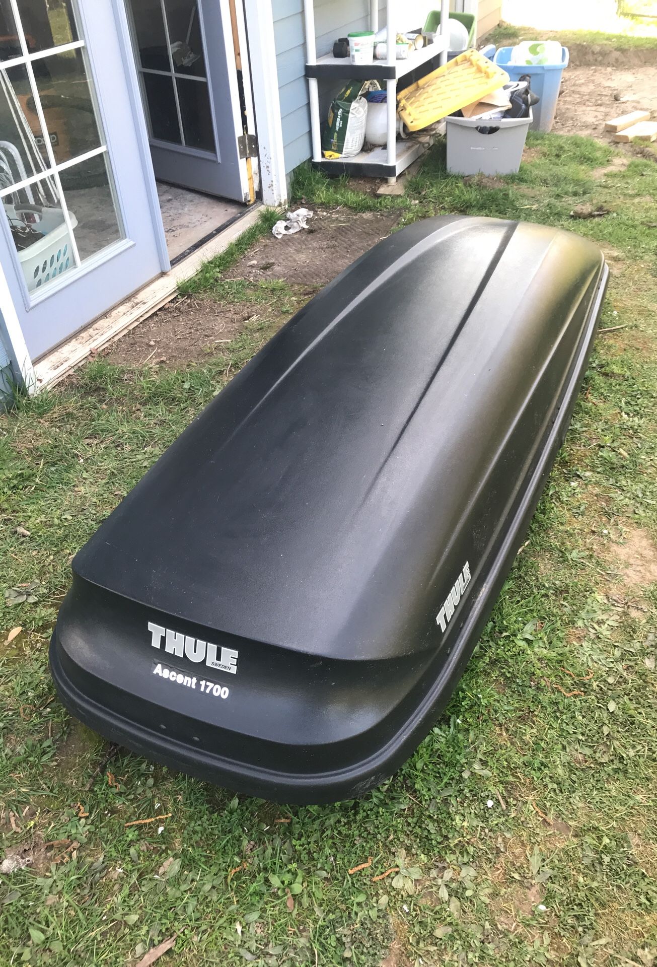 Thule 605 Ascent 1700 Rooftop Cargo Box Black for Sale in Happy Valley OR OfferUp
