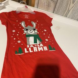 Junior Girls Holiday T-shirts and sweater