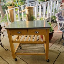 Wine Rack Table 