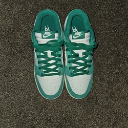 Nike Dunk Low "Malachite"