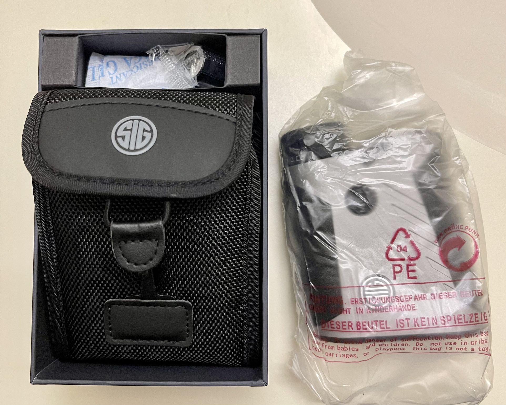 Sig Sauer Kilo2000 Shadow 6x22mm Laser Rangefinder Silver Class 3R - SOK20021