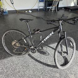 Trek POLICE L BK 2020