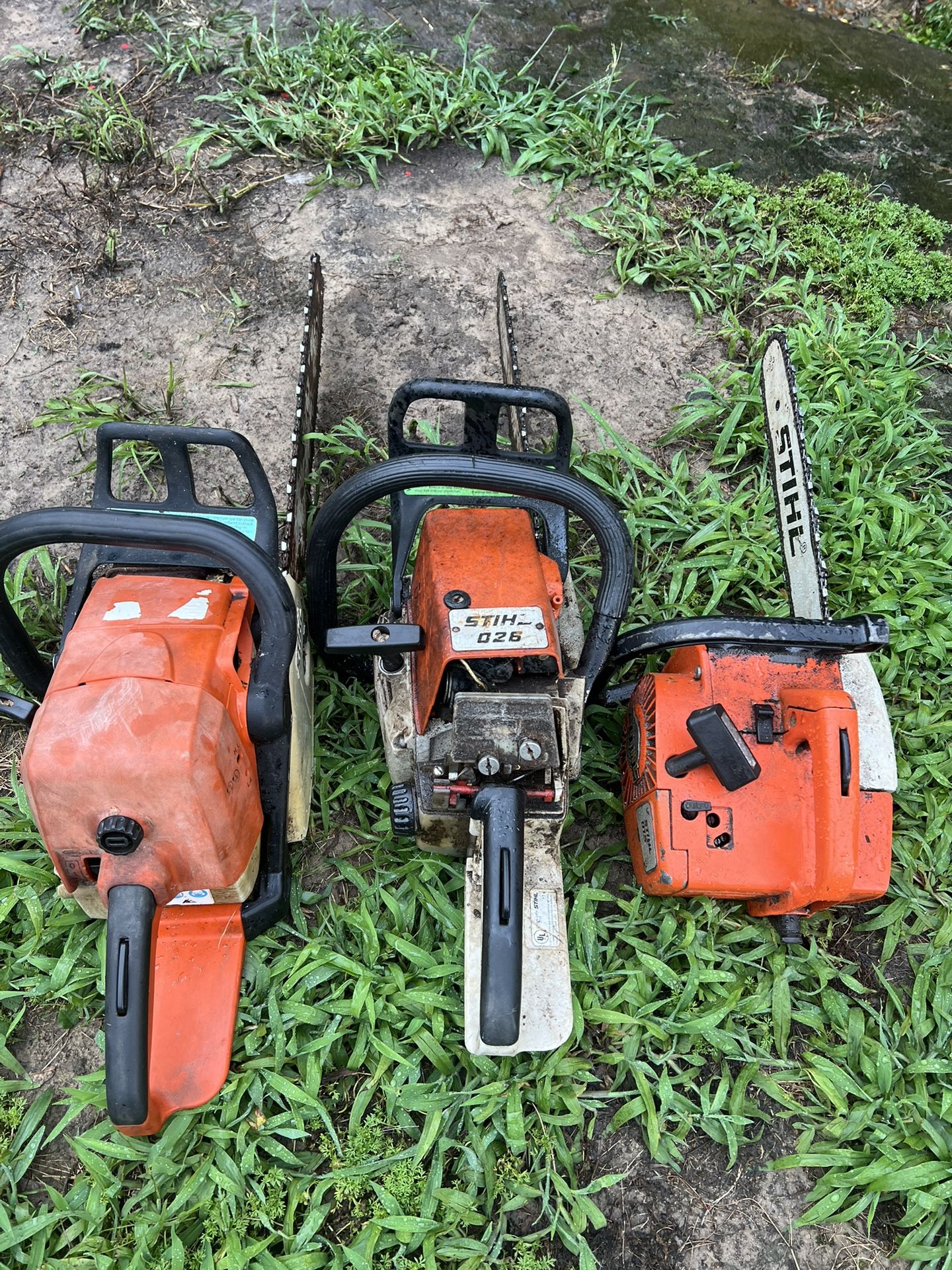3 sthil chainsaws