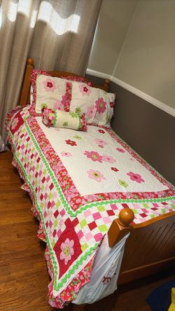 4 Piece Floral Twin Bed Set 