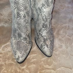 Ladies 8.5