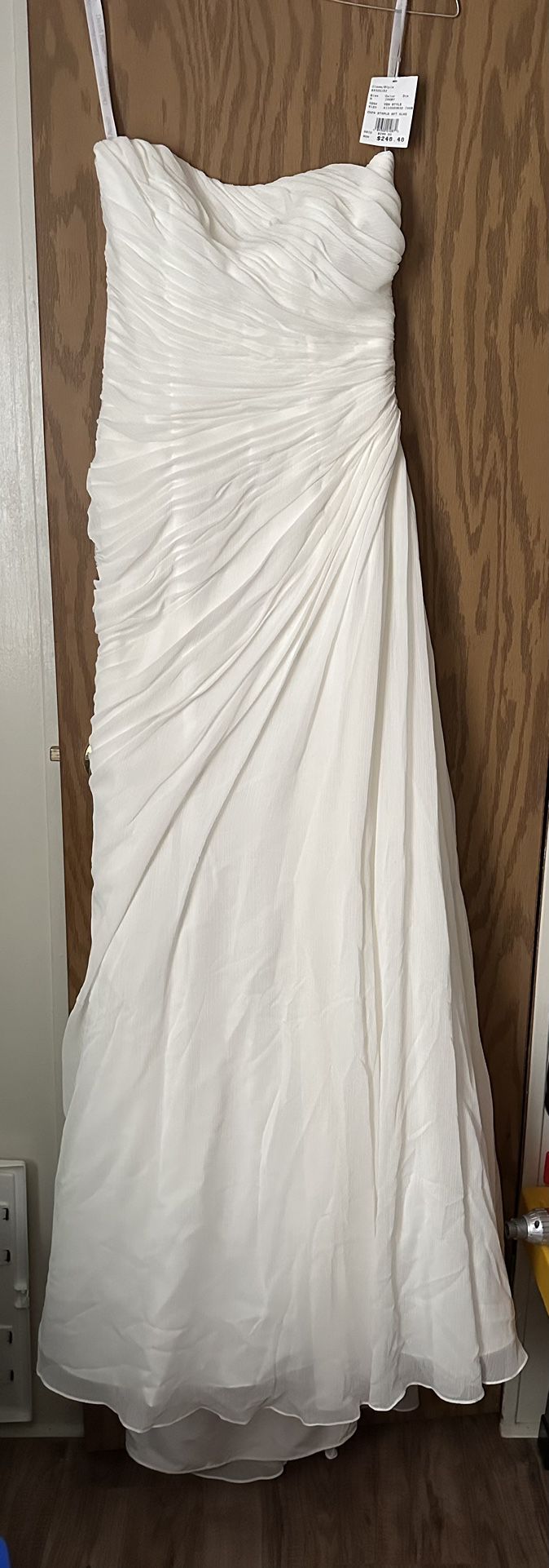 Davids Bridal Wedding Dress 