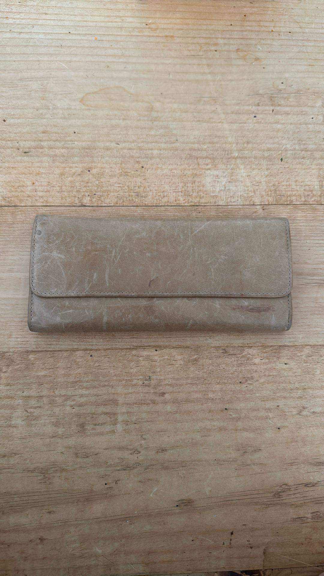 Hobo Distressed Trifold Wallet