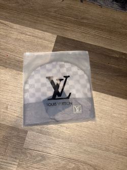 Grey Lv hat