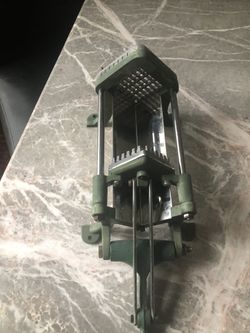 Fry cutter
