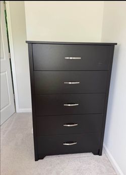 Black 5 Drawer Dresser