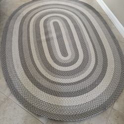 5x7 gray/white oval area rug