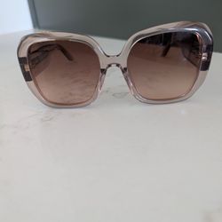 Quay FULL GLAM Sunglasses Only OBO