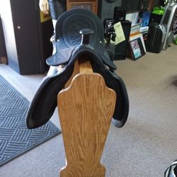 Riviera Show Western Style Horse Saddle With Stand