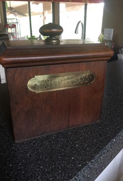 Wood recipe box w/ lid