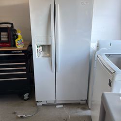 Full Size Refrigerator 