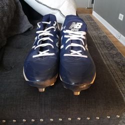 Mens Metal Baseball Cleats