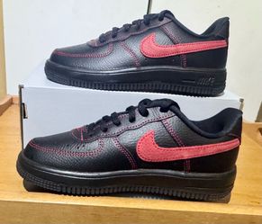Air Force 1’s LV8 Sneakers