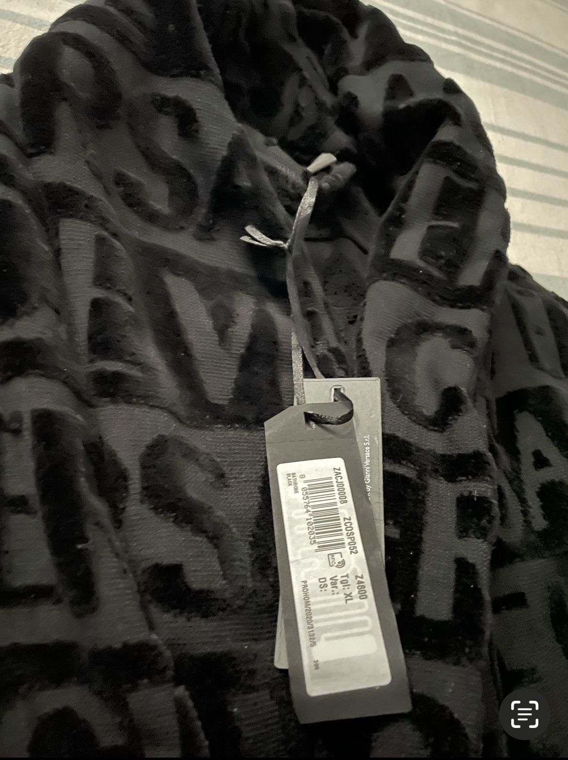 AUTHENTIC VERSACE ROBE SZ XL