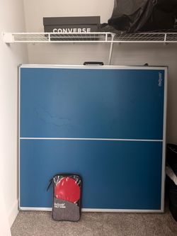 Folding Ping Pong Table *Pick up only*