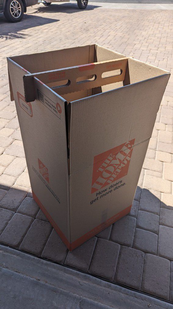 Moving Boxes (wardrobe) 