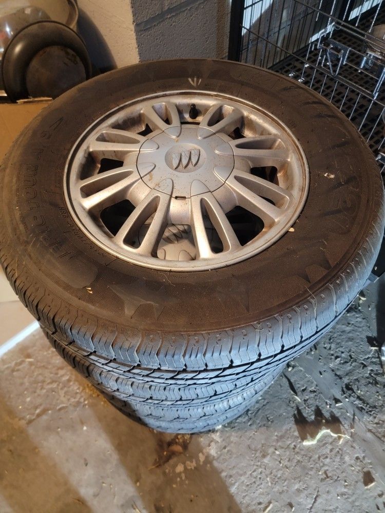 Buick LeSabre Tire And Wheel