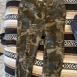 Army Pants Size 3 Never Worn 