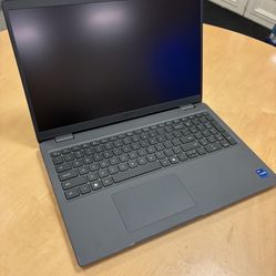 Dell Latitude 3550 i7 13th Gen 16GB RAM 512GB SSD Windows 11 Pro