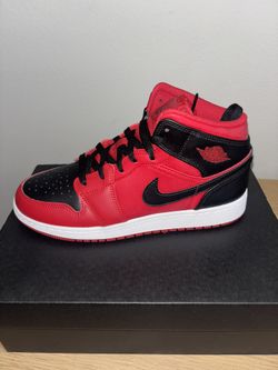 Air Jordan 1 Mid 