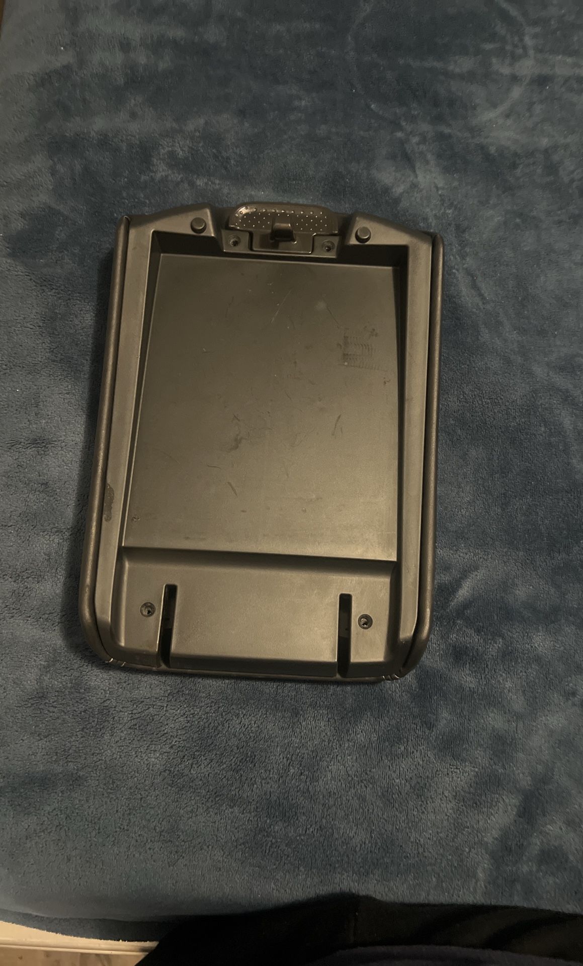 Q50 Armrest 