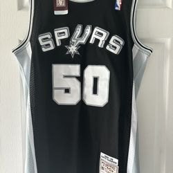 Spurs Jersey Size Large