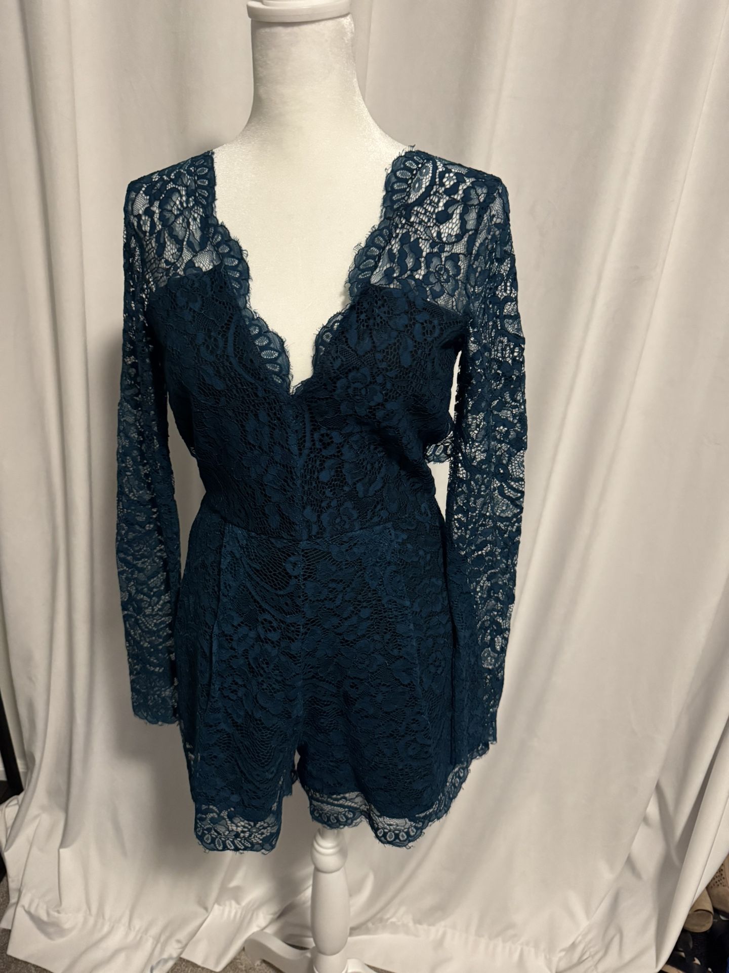 Lovers and friends romper size small