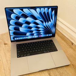 macbook pro 16 inch m1 pro chip 16Gb memory 512gb Storage 