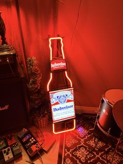 Vintage 80’s Neon Budweiser Bottle Sign