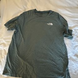 Men’s Medium North Face Shirt 