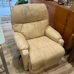 💺 Cream Leather Power Recliner