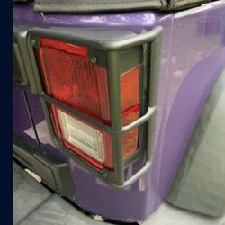 JEEP TAIL LIGHT GUARD
