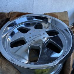 Giovanna Wheels Berlin Mercedes S500 S420