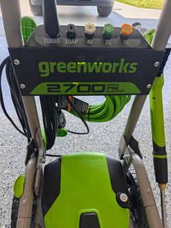 Greenworks 2700 PSI Pressure Washer