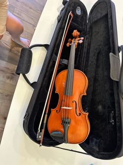 1/2 Violin with Bow and Hard Case