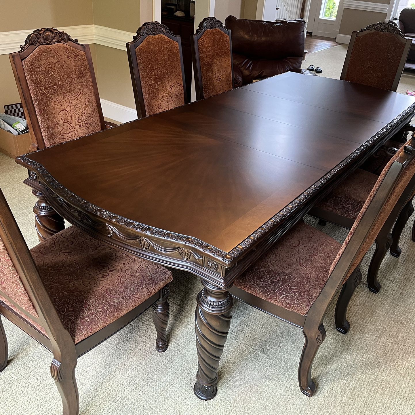 Extendable Dining Table for 8,  with 8 Chairs