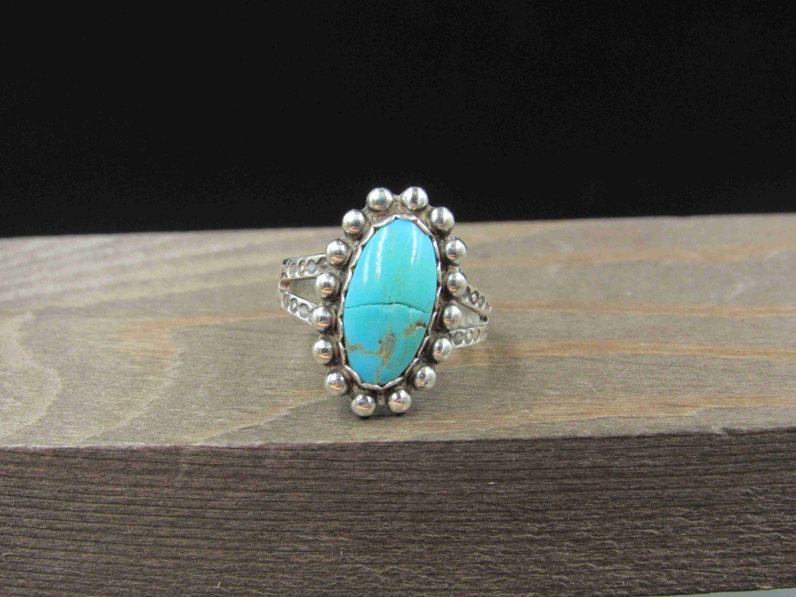 Size 7.25 Sterling Silver Cool Pattern Turquoise Stone Band Ring Vintage