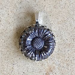 🟤 Pretty brown with luster glass flower cabochon in silver tone setting - new old stock