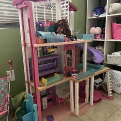 Barbie Dreamhouse And Accesories