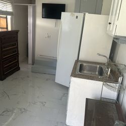 Se Renta Habitación Independiente 