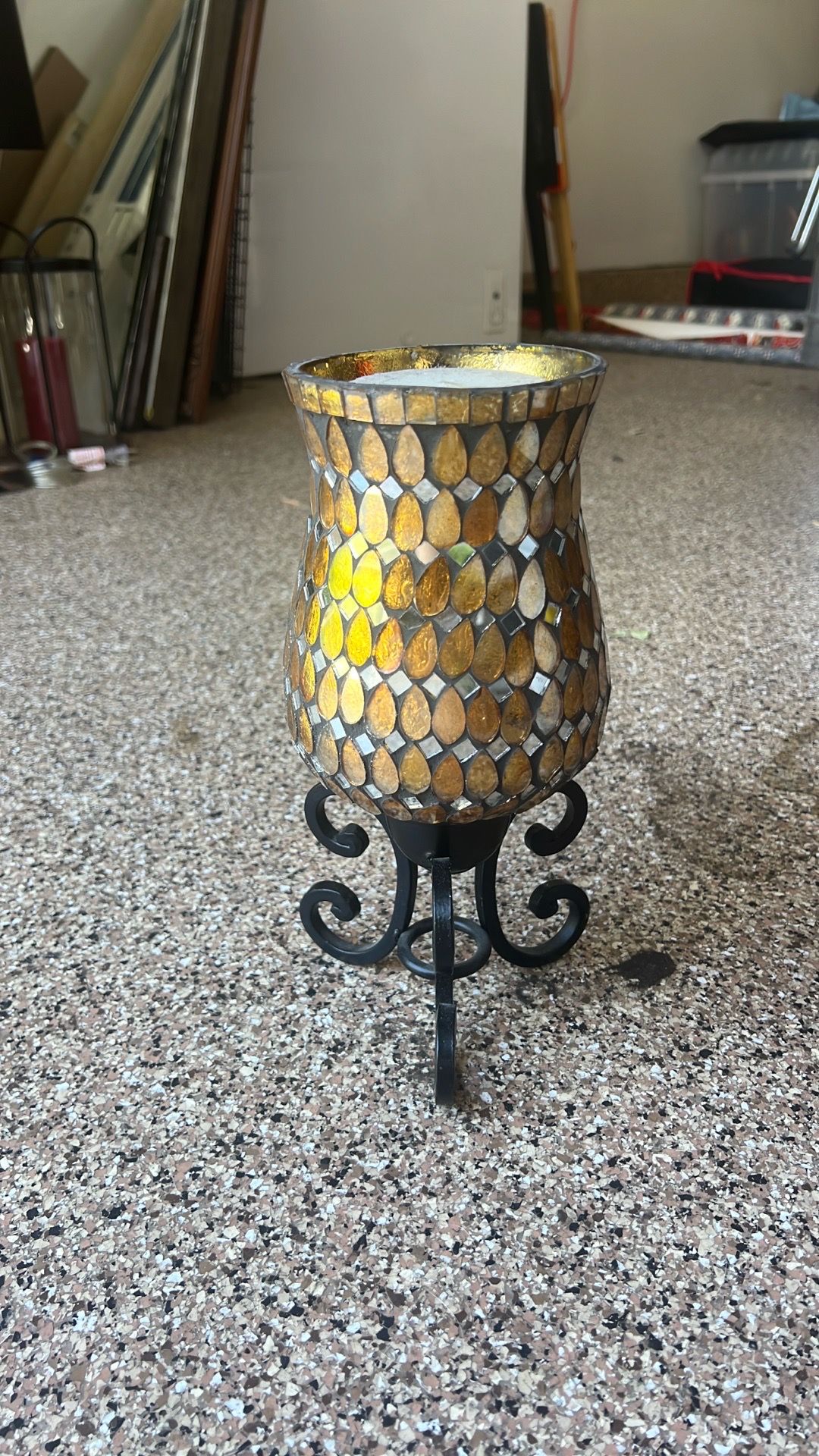 Candle holder