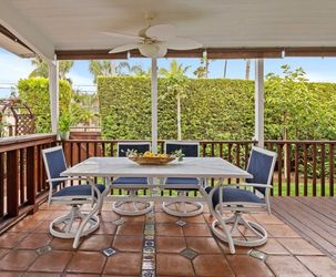 allen + roth Patio set with 6 swivels chairs Lowes