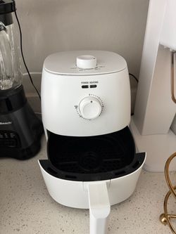 White Compact Air Fryer with Timer Knob