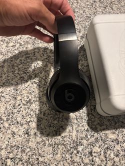 Beats Solo 4
